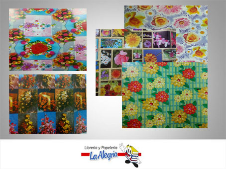 [PAPEL05] PAPEL DE REGALO 66X50 CM FLORAL UND MARCA S/M   
